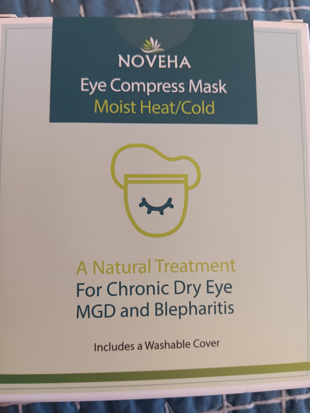 Noveha Moist Heat/Cold Eye Compress Mask in Cream and Green